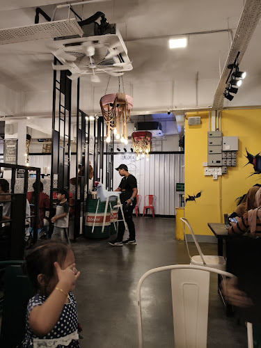 OverStepped Cafe Perdana Heights