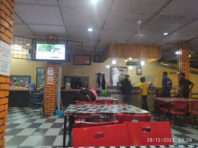 RESTORAN Nora Aman 2