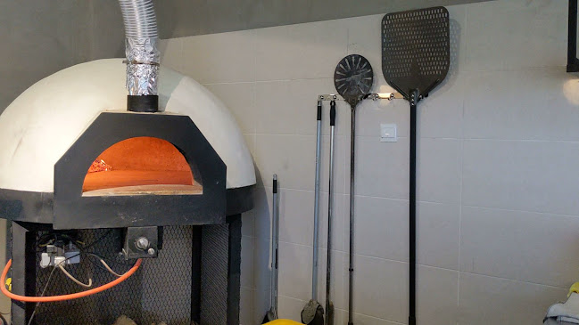 Basilico (Pizza) - Gastronomi dan perhotelan