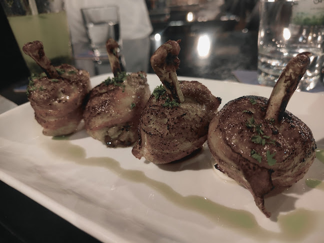 Hungry Bacon - Gastronomi dan perhotelan