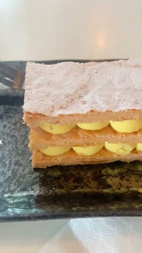 Encore Malaysia - Gastronomi dan perhotelan