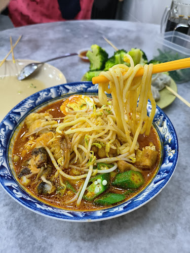 Opinii despre 7夜 Cafe ,Sibu în Sibu - Gastronomi dan perhotelan