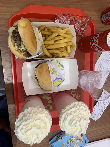 Chubbs Jalan Tun Jugah Outlet - Kuching