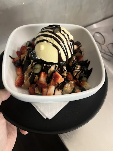 385F Cafe - Gastronomi dan perhotelan