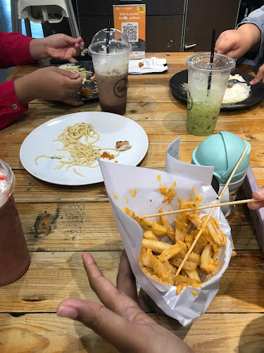 Opinii despre Tuah Cafe Bangi în Bandar Baru Bangi - Gastronomi dan perhotelan