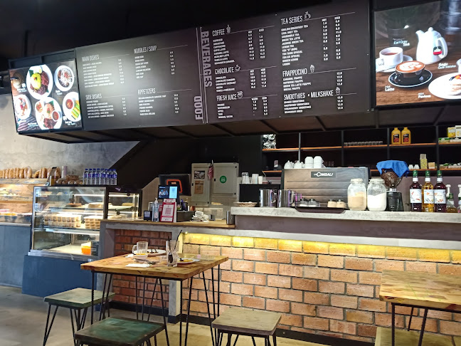 Kueh Cafe • Subang Jaya - Gastronomi dan perhotelan