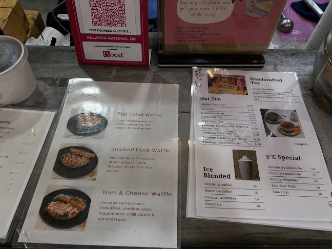 5° Celsius Latitud 6 - Gastronomi dan perhotelan