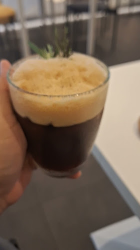 Meet Coffee Cafe - Gastronomi dan perhotelan