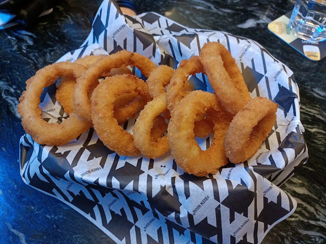 The Brew House - Gastronomi dan perhotelan