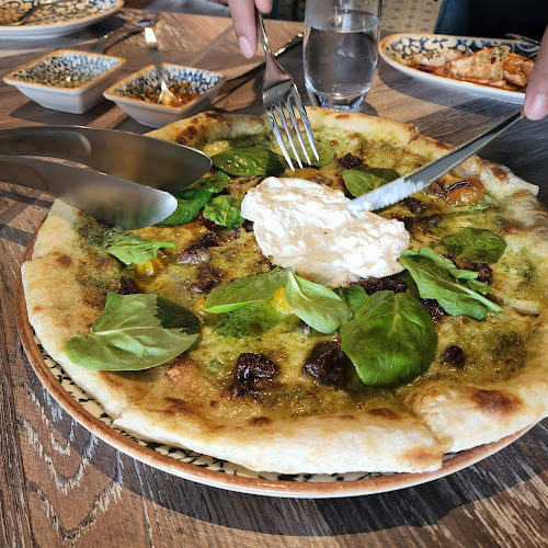 Tosca Trattoria Italiana - Gastronomi dan perhotelan