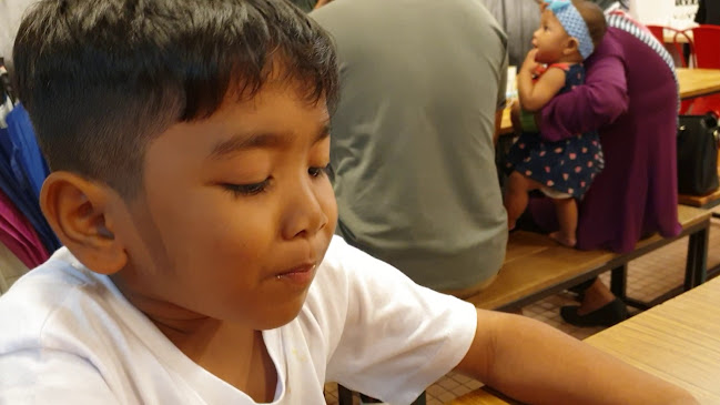 Opinii despre burgerak în Kuantan - Gastronomi dan perhotelan