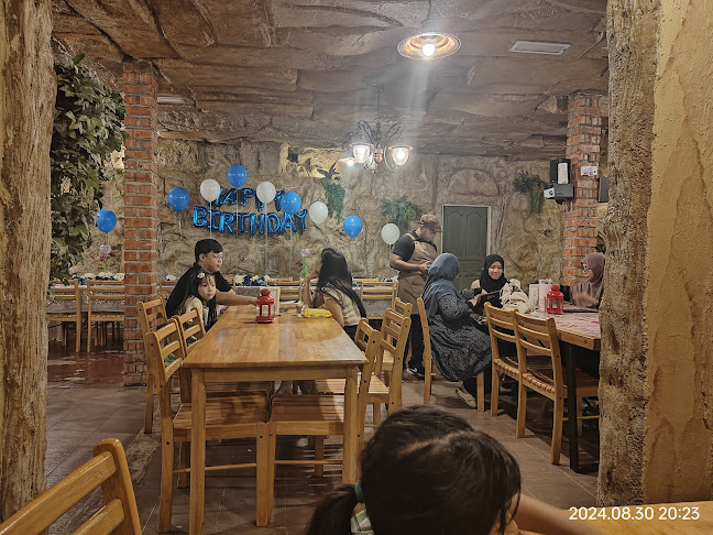 Comentarii opinii despre The Cave Restaurant