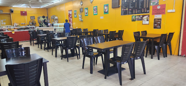 Warong Lumut ( Pekan lumut, Perak )