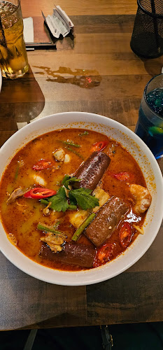 Opinii despre Bali Bali Cafe în Teluk Intan - Gastronomi dan perhotelan