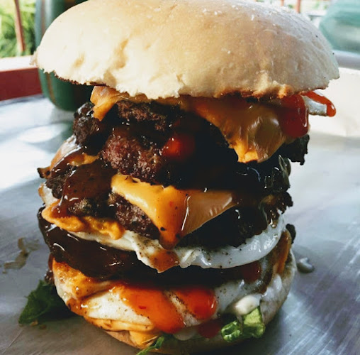 Victorian Street Burger Foodtruck - Gastronomi dan perhotelan