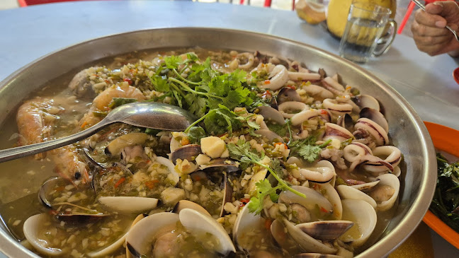 Comentarii opinii despre Restoran Makanan Laut Villa