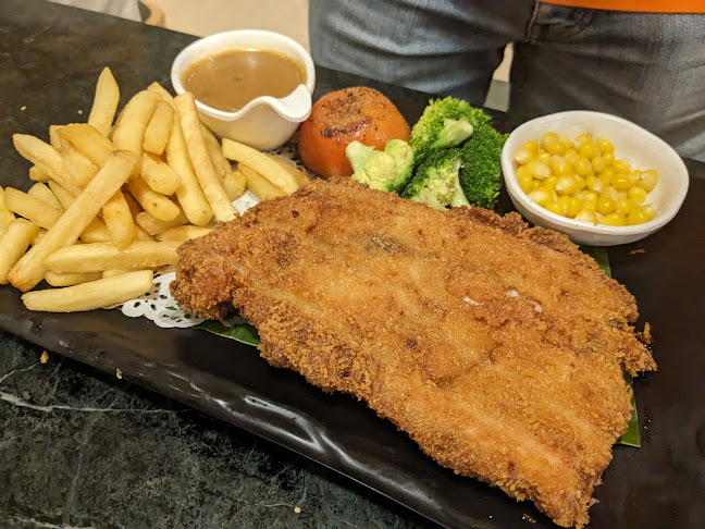 Madam Kwan's • 1 Utama Shopping Centre