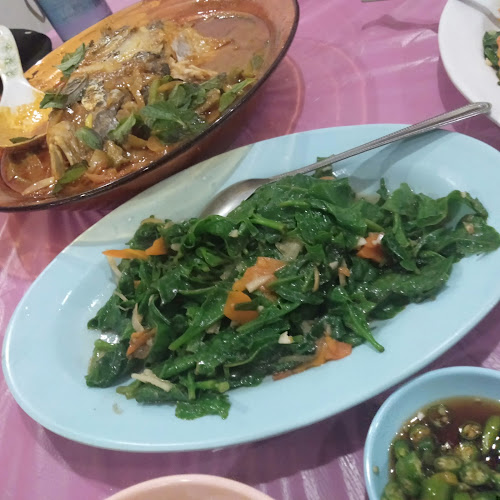 Restoran 77 (famous curry fish head) - Gastronomi dan perhotelan