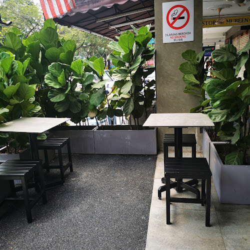 Comentarii opinii despre 385F Cafe