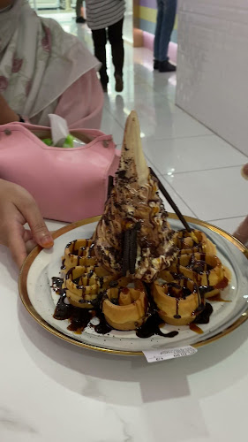 Opinii despre IG AIS KRIM JALAN SATOK în Kuching - Gastronomi dan perhotelan