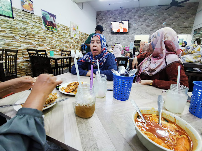 Eldin's Kitchen Mee Udang - Gastronomi dan perhotelan