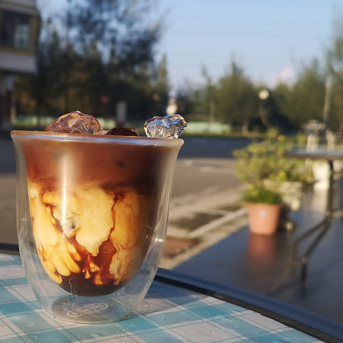 Opinii despre Cafe Alice în Kampar - Gastronomi dan perhotelan