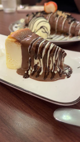 Opinii despre Molten Chocolate Cafe Uptown Damansara în Petaling Jaya - Gastronomi dan perhotelan
