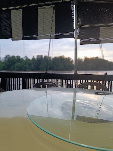 Rasa Sayang Seafood 筷乐小筑 - Kuala Sepetang