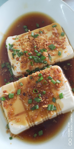 The Gift Tilapia Restaurant - Gastronomi dan perhotelan