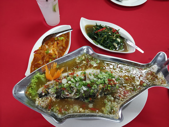 Restoran Warinee Tom Yam - Gastronomi dan perhotelan