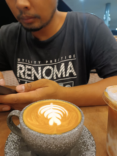 Cape Red Cafe - Teluk Intan