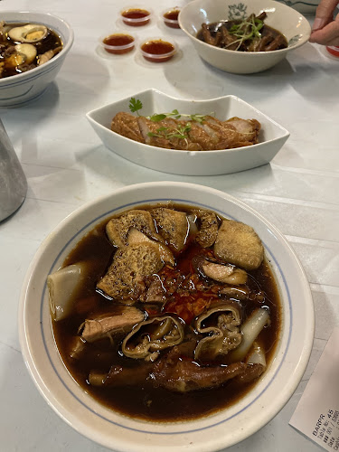 Opinii despre Padungan Street Food 婆羅岸美食 în Kuching - Gastronomi dan perhotelan