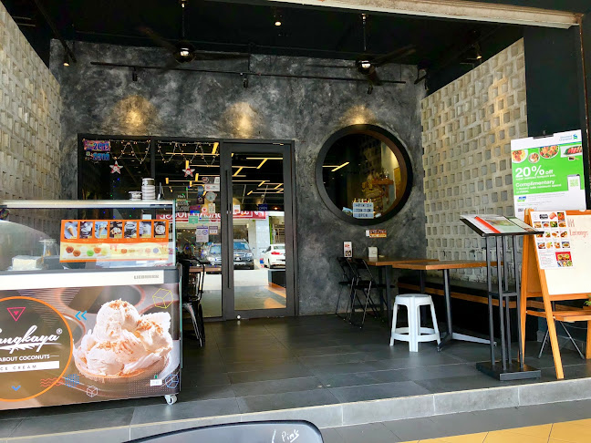 PIM's Thai Food - Gastronomi dan perhotelan