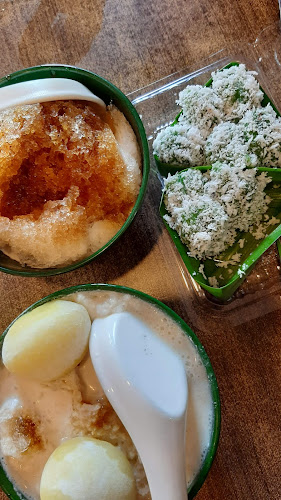 Comentarii opinii despre Nancy's Kitchen (Non-Halal)