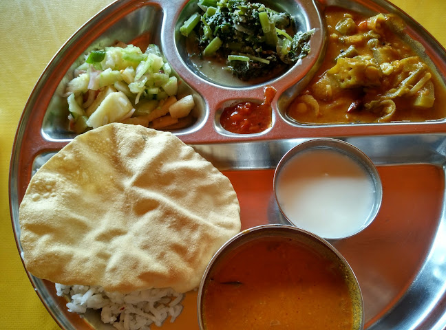 Sathiyanery Vegetarian Food Centre - Gastronomi dan perhotelan