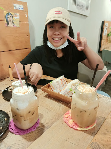 9, Lorong Bunga Raja 4, Taman Bunga Raja, 88450 Kota Kinabalu, Sabah