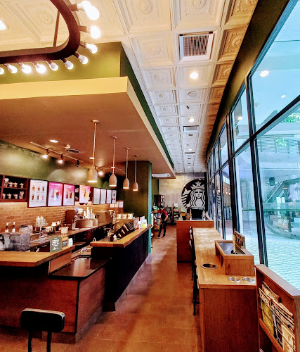 Starbucks Coffee - Gastronomi dan perhotelan