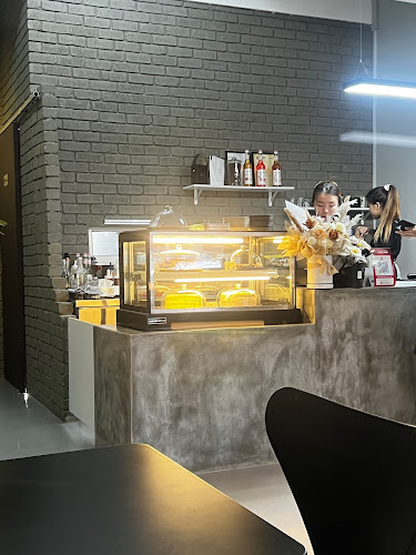 Lot 57, Ground Floor, Wong Kwok Commercial Centre, Jalan Bundusan, Penampang, 88300 Kota Kinabalu, Sabah