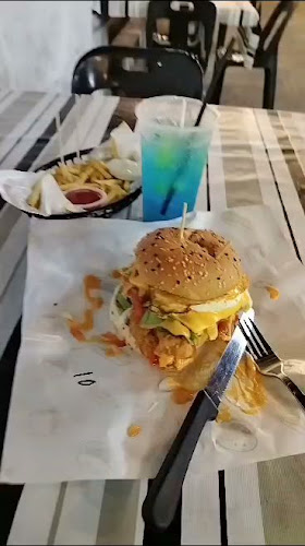 Burger Legend Street x Delorong Burger