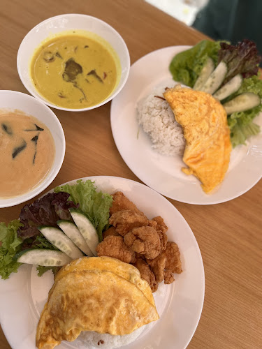 Comentarii opinii despre Hujung Home Cafe