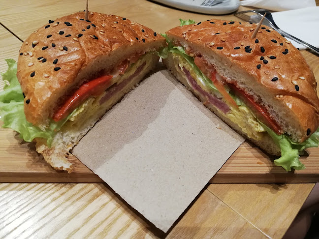 Opinii despre T Three Coffee, Sibu, Sarawak. în Sibu - Gastronomi dan perhotelan