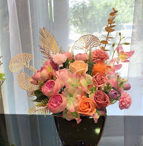 Pure Garden Flower & Gift - Gastronomi dan perhotelan