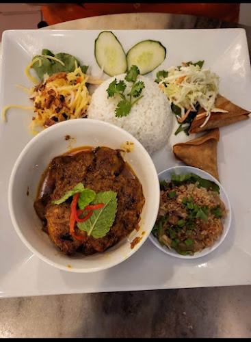 Bee Gaik Dining Place - Gastronomi dan perhotelan