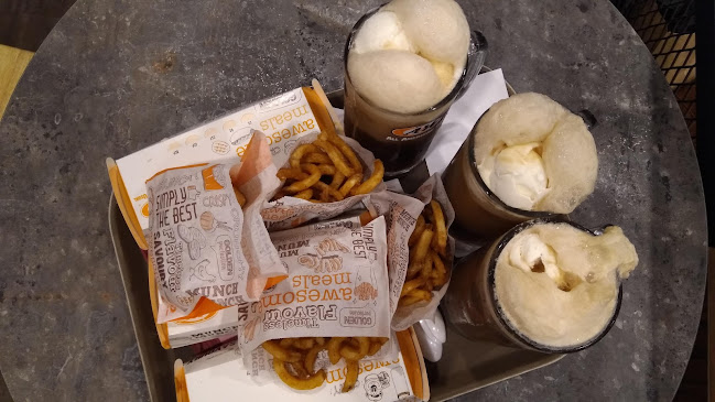 Comentarii opinii despre A&W 1st Avenue