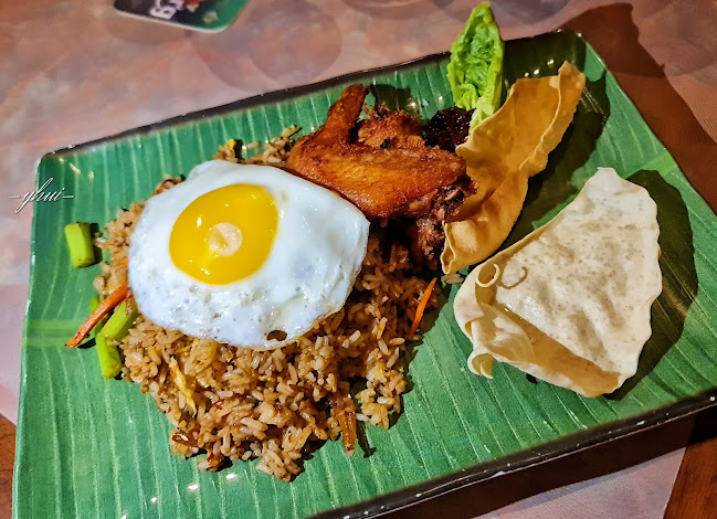 Opinii despre Vegas Bar & Grill în Kota Kinabalu - Gastronomi dan perhotelan