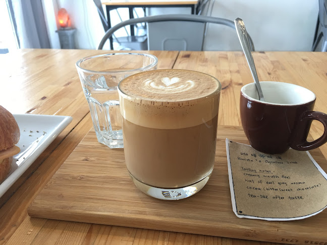 Opinii despre Simple Cup Coffee în Kajang - Gastronomi dan perhotelan