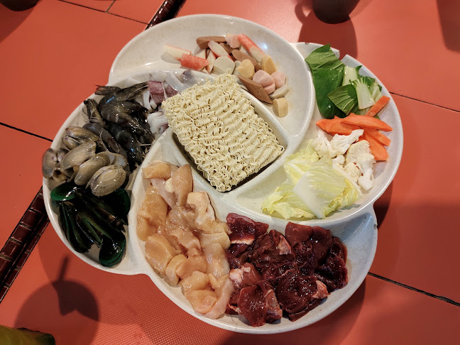 D'Ganu Steamboat & Cafe