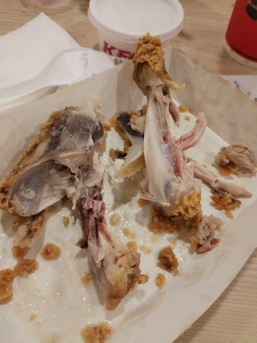 KFC Sekitar 26 - Gastronomi dan perhotelan