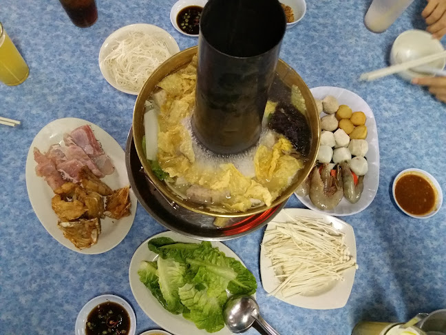 Eam Huat Charcoal Steamboat Restaurant - Gastronomi dan perhotelan