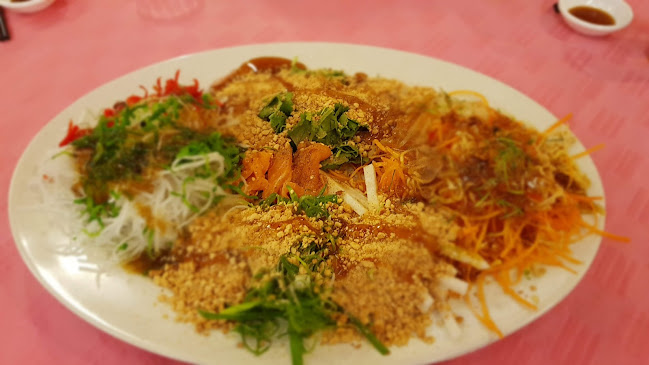 Opinii despre Rainbow Seafood Restaurant în Menglembu - Gastronomi dan perhotelan